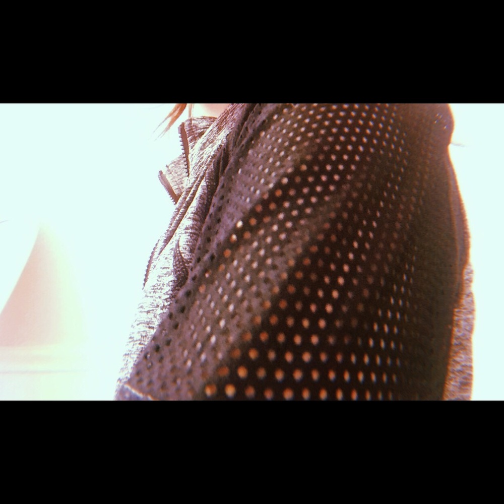 Women’s workout jacket - Picture 4 of 5